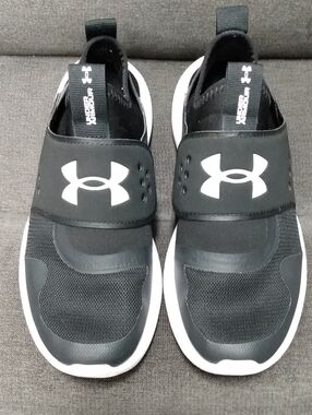 Under Armour Women's SZ 9 Slip-On Athletic Sneakers Black Shoe with White Logo